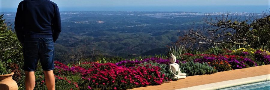 Vluchten naar de Algarve? The Art of Joy before take off